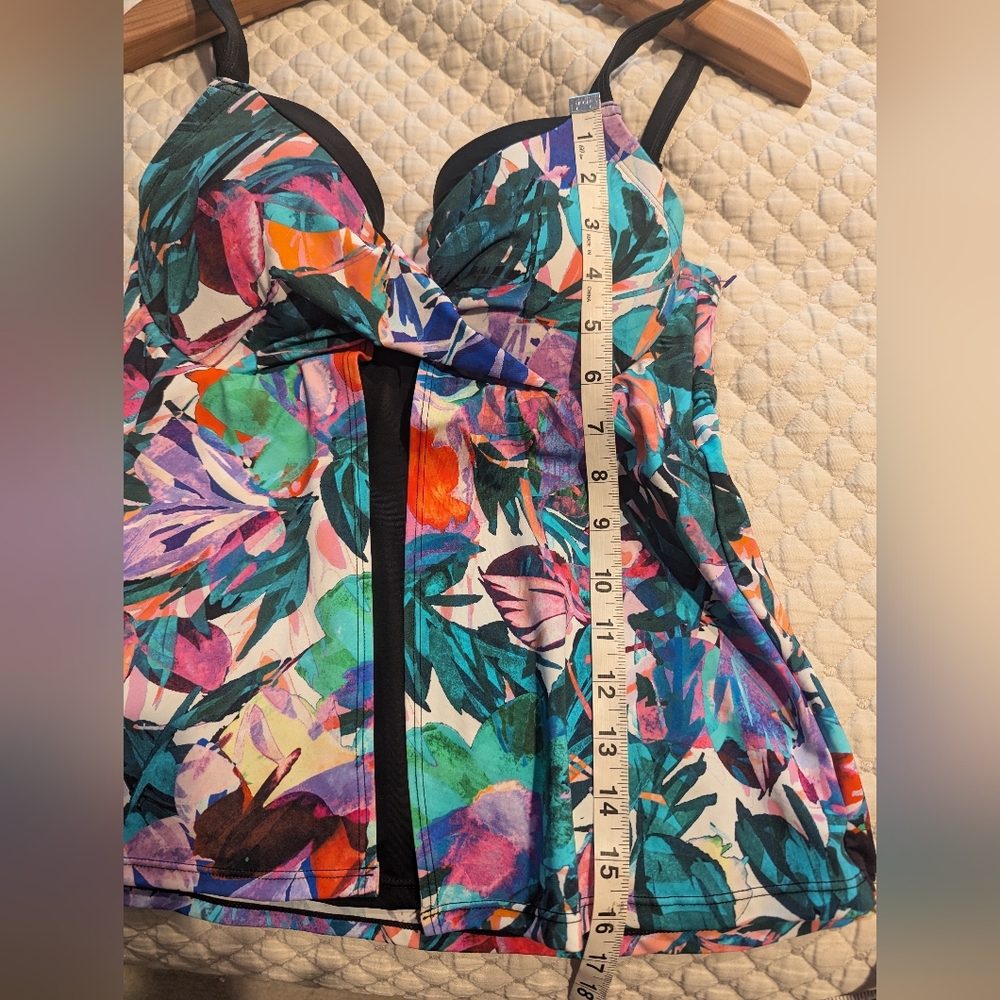 SWIMSUITS FOR ALL Flyaway Tankini Top Size 8 Tropical Print - Picture 7 of 7
